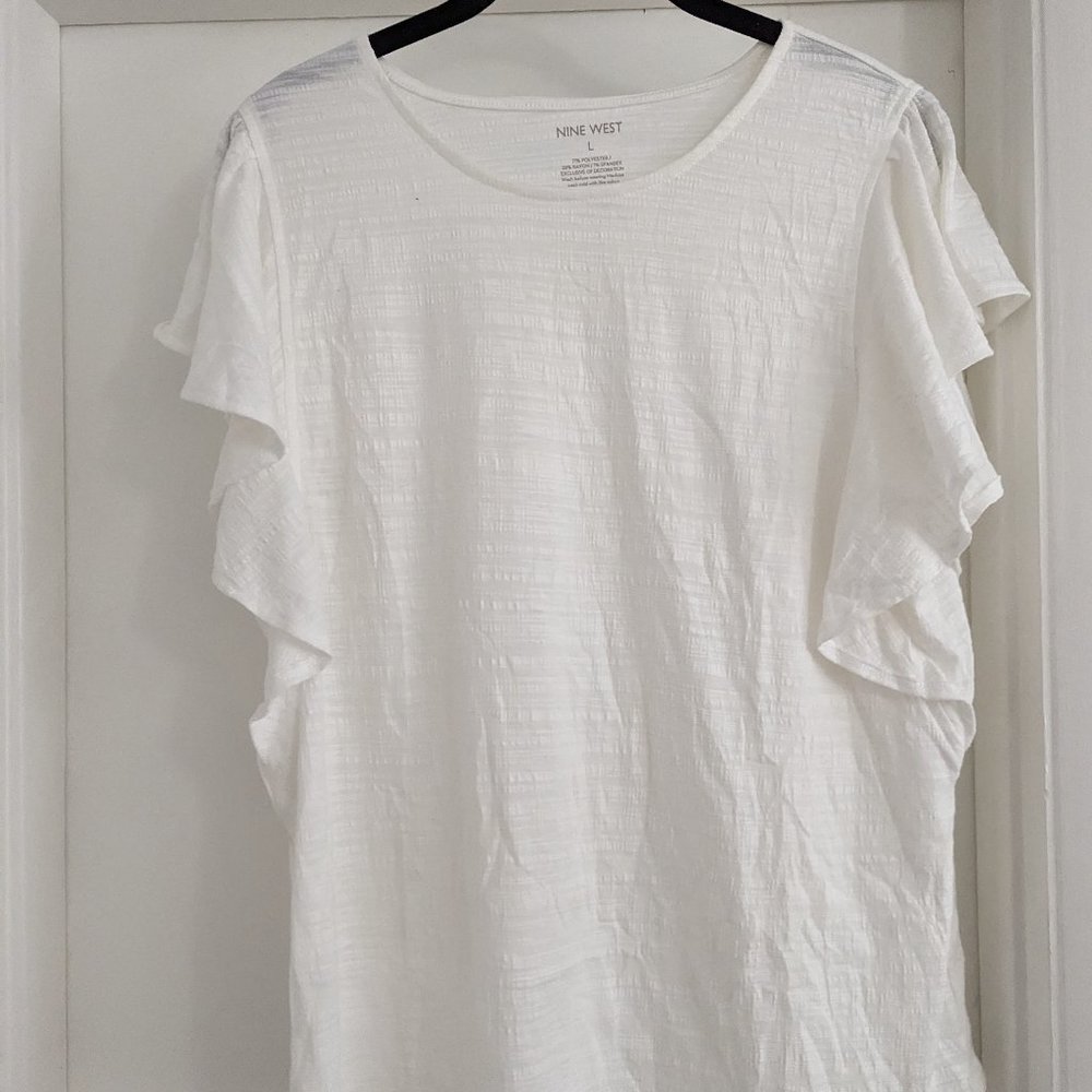 White dress shirt